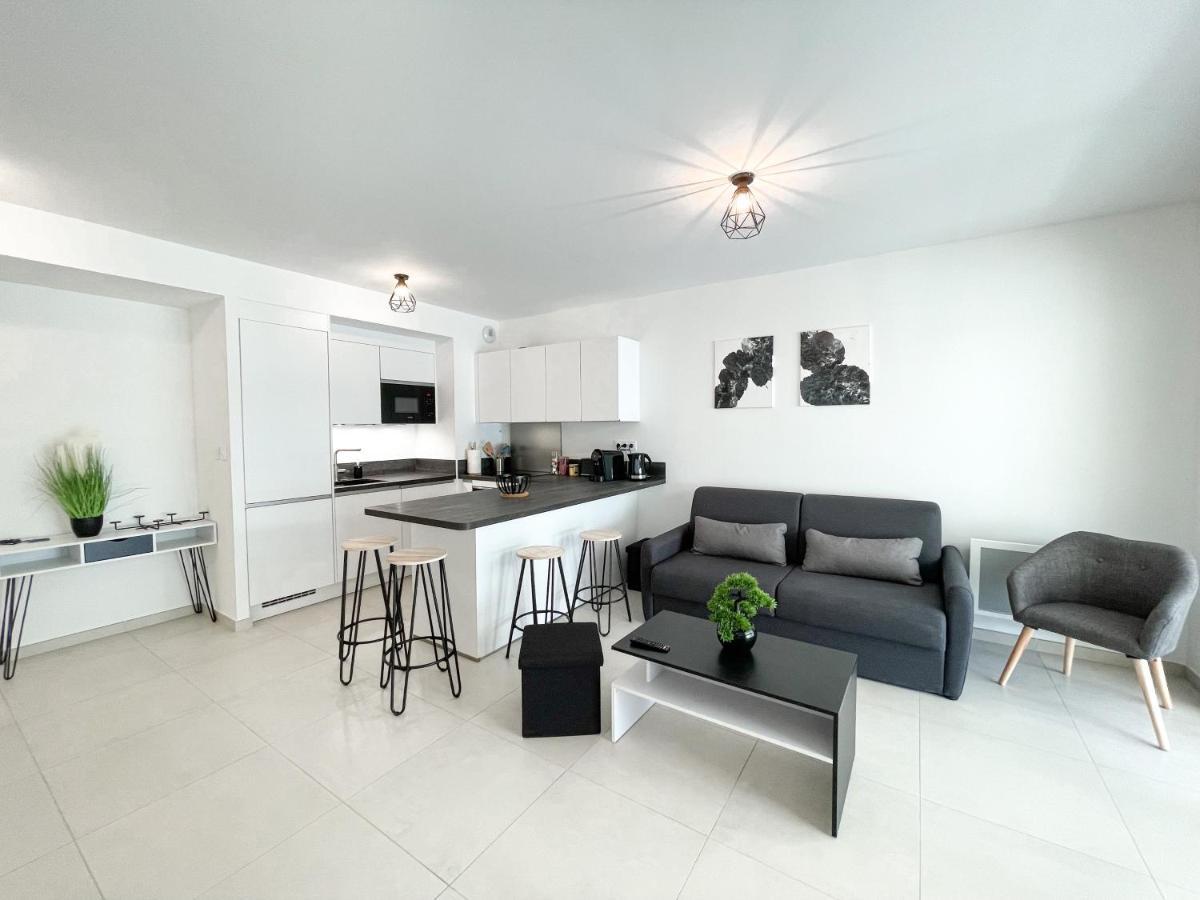 T2 Neuf Terrasse Pres Des Plages Saint-Cyr-sur-Mer Kültér fotó